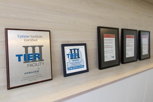 EXCELÊNCIA CERTIFICADA: GARANTINDO QUALIDADE E SEGURANÇA.